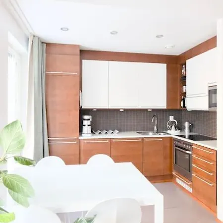 Ceaside 3br, Sauna, What S App - 0039-3-7-7 - 3-0-0 - 1-8-8-3 For Reservation - Central, 000 Sauna *
