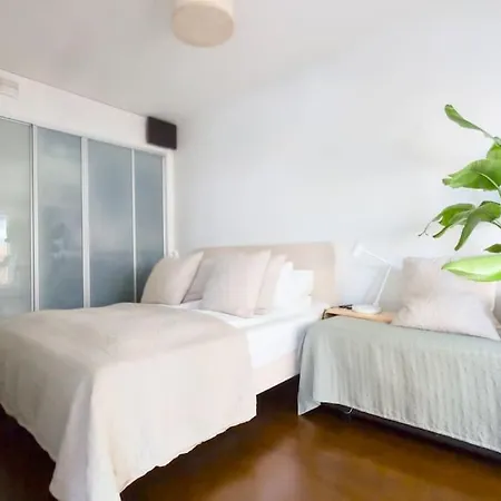 Ceaside 3br, Sauna, What S App - 0039-3-7-7 - 3-0-0 - 1-8-8-3 For Reservation - Central, 000 Sauna